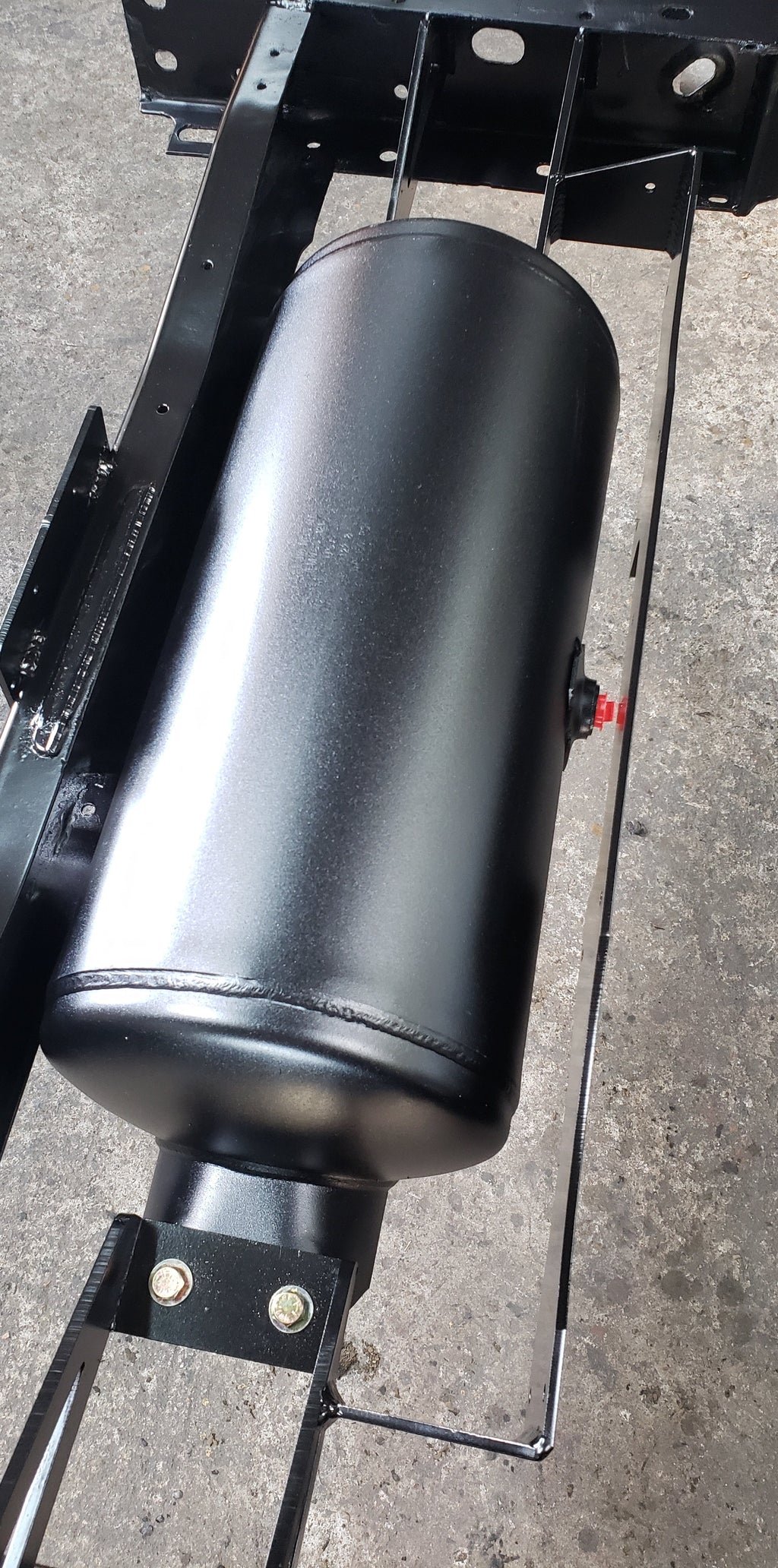 7 Gallon Air Tank for Airbags Universal Fit - Reklez Suspension Works - view 2