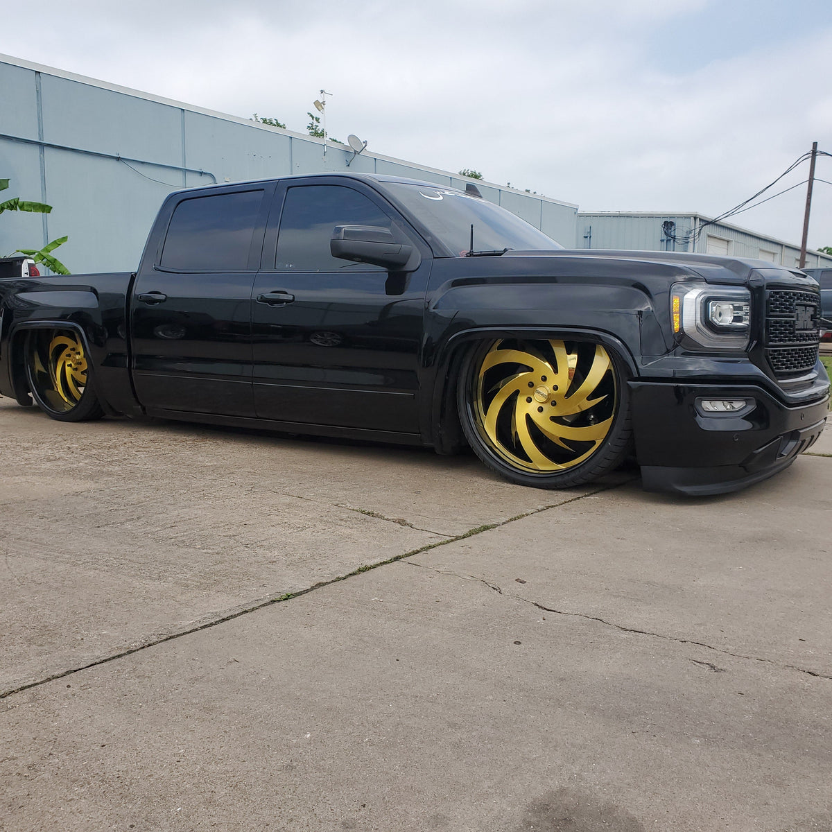 2014-2018 Front Air Suspension Kit, Silverado, Sierra, Front Bag Kit, Air Suspension - Reklez Suspension Works - view 4