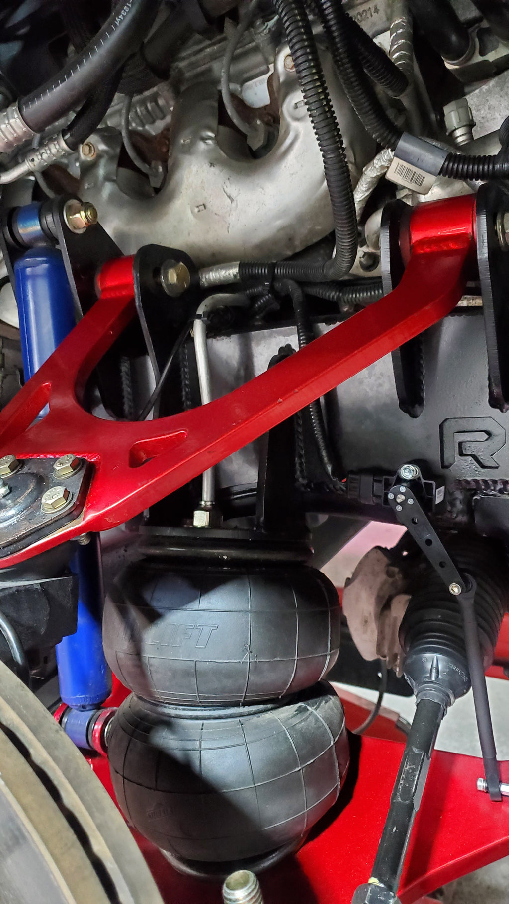 2014-2018 Front Air Suspension Kit, Silverado, Sierra, Front Bag Kit, Air Suspension - Reklez Suspension Works - view 8