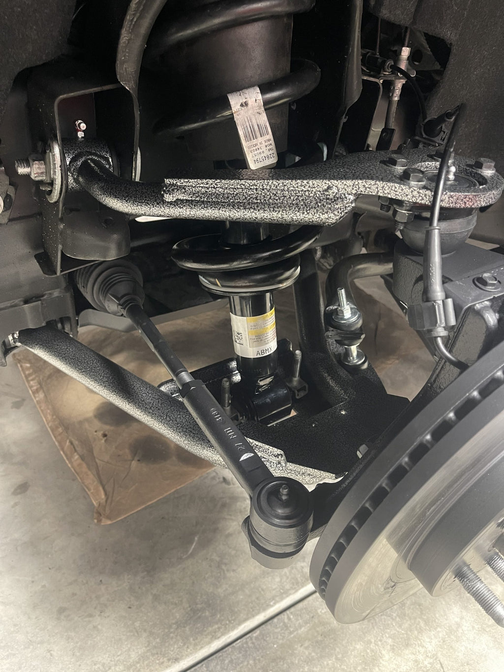 2007-2016 GM1500 (CAST) 4/6 LOWERING KIT EXTENDED/CREW CAB by IHC Suspension – product detail 2