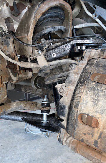 2014-2018 GM1500 (ALUMINUM/STAMPED) 5/7 LOWERING KIT SINGLE CAB W/ BOLT ON C-NOTCH by IHC Suspension – product detail 3