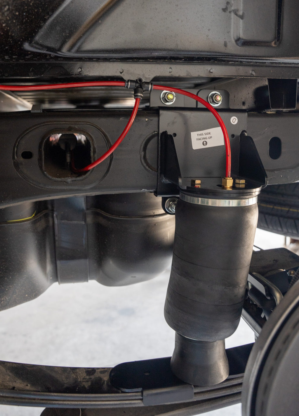 2019-PRESENT GM1500 HELPER BAG KIT – AVAILABLE ON BACKORDER by IHC Suspension – product detail 3